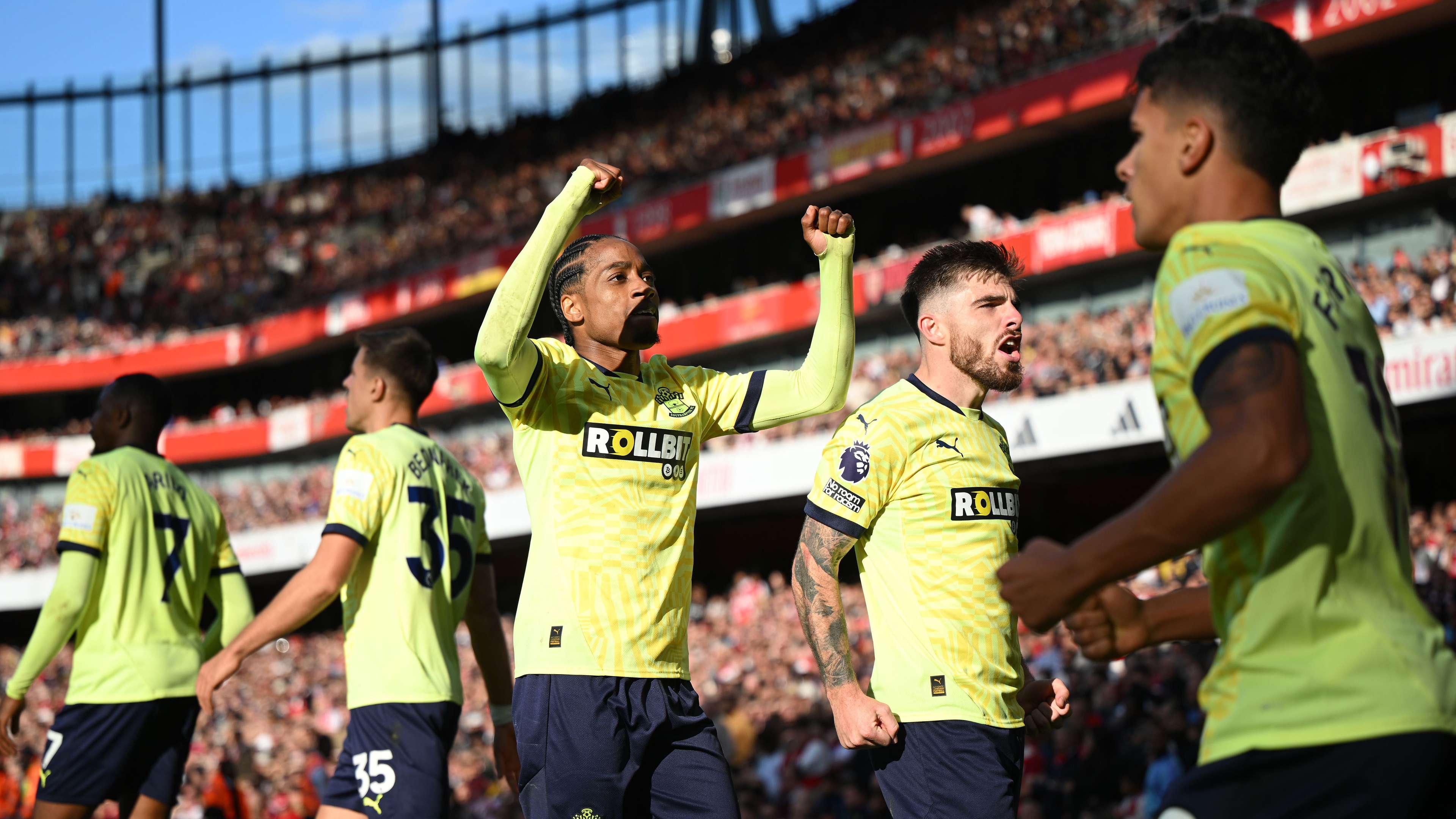 更是在艰难 更是在艰难