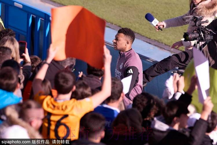 马卡：西班牙裁判准备联合抗议皇马 被足协叫停